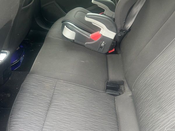 Vauxhall Astra Hatchback, Diesel, 2015, White
