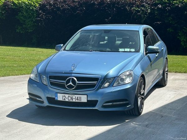 Mercedes-Benz E-Class Saloon, Diesel, 2012, Blue