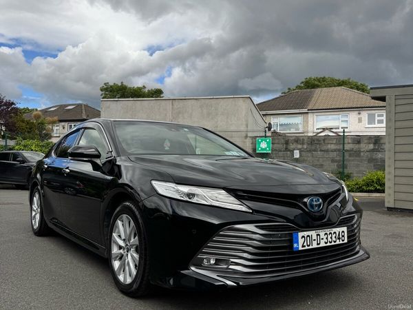 Toyota Camry Saloon, Petrol Hybrid, 2020, Black
