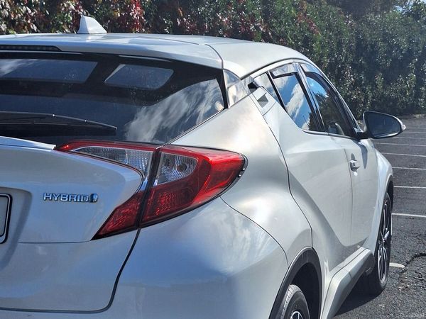 Toyota C-HR Hatchback, Petrol Hybrid, 2017, White