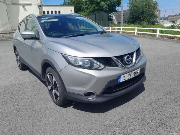Nissan Qashqai Hatchback, Diesel, 2016, Silver