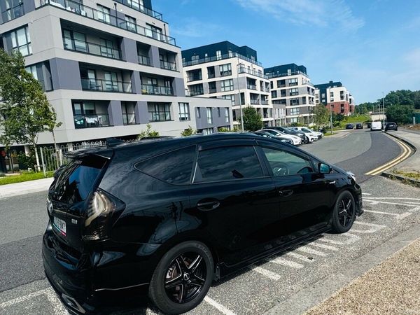 Toyota Prius Hatchback, Petrol Hybrid, 2017, Black