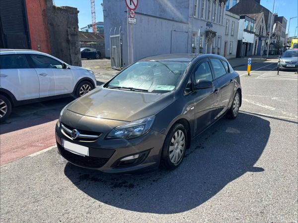 Vauxhall Astra Hatchback, Diesel, 2013, Grey