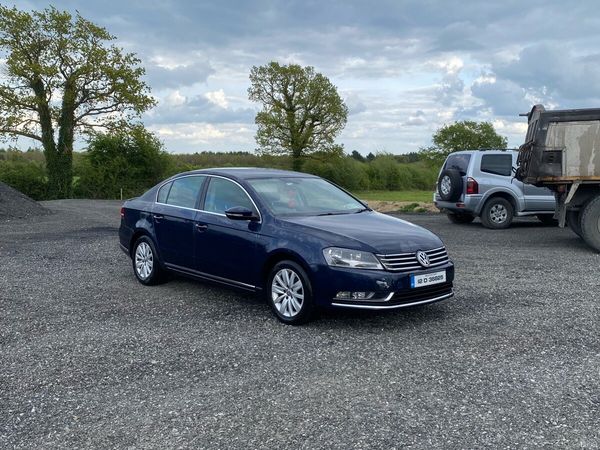 Volkswagen Passat Saloon, Diesel, 2012, Blue