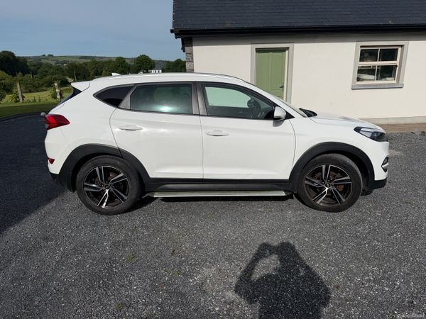 Hyundai Tucson SUV, Diesel, 2017, White