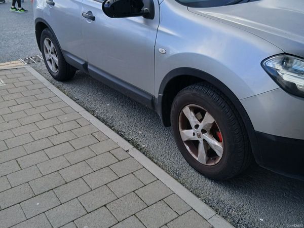 Nissan Qashqai Estate/Jeep, Diesel, 2013, Silver