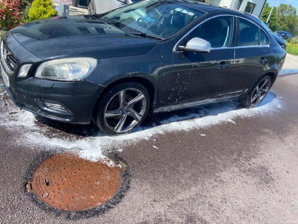 Volvo S60 Saloon, Diesel, 2013, Grey