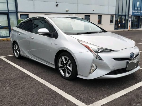 Toyota Prius Hatchback, Petrol Hybrid, 2016, Silver