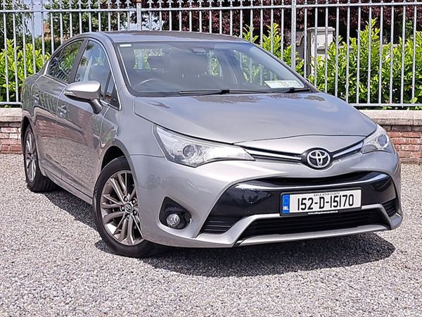 Toyota Avensis Saloon, Diesel, 2015, Silver