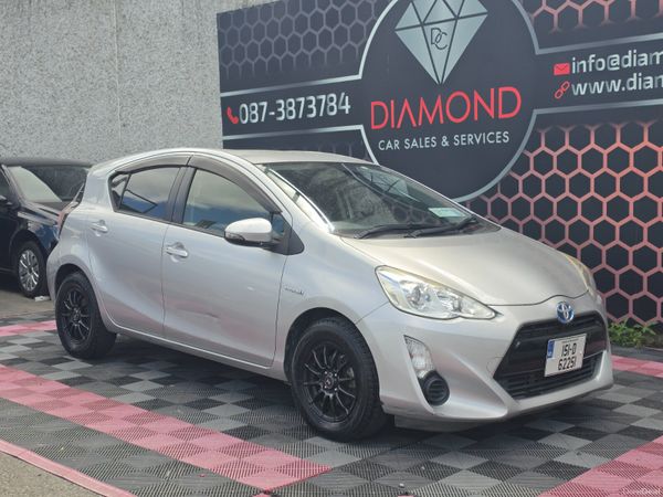 Toyota Aqua Hatchback, Petrol Hybrid, 2015, Silver