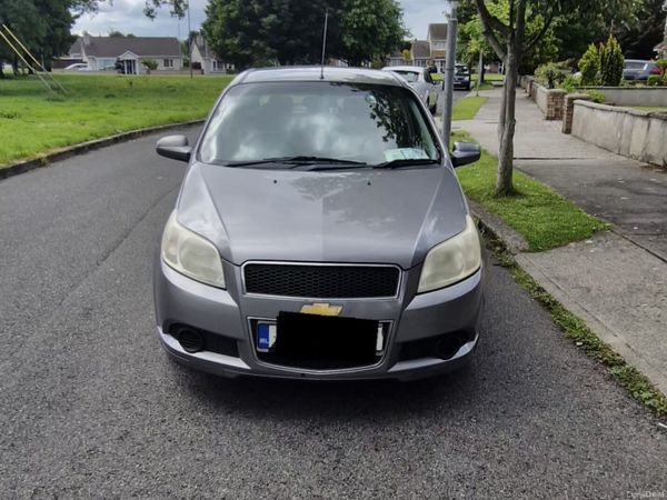 Chevrolet Aveo Hatchback, Petrol, 2010, Grey