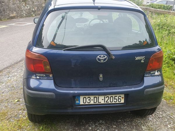Toyota Yaris Hatchback, Petrol, 2003, Blue