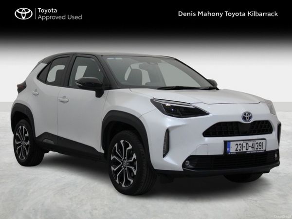 Toyota Yaris Cross Hatchback, Petrol Hybrid, 2023, White
