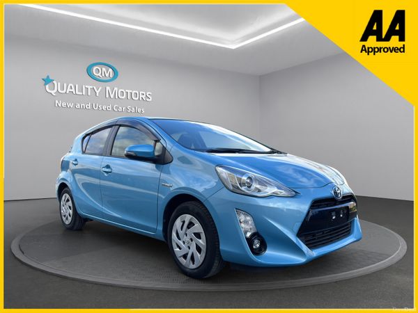 Toyota Aqua Hatchback, Petrol Hybrid, 2017, Blue