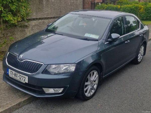 Skoda Octavia Saloon, Diesel, 2017, Grey