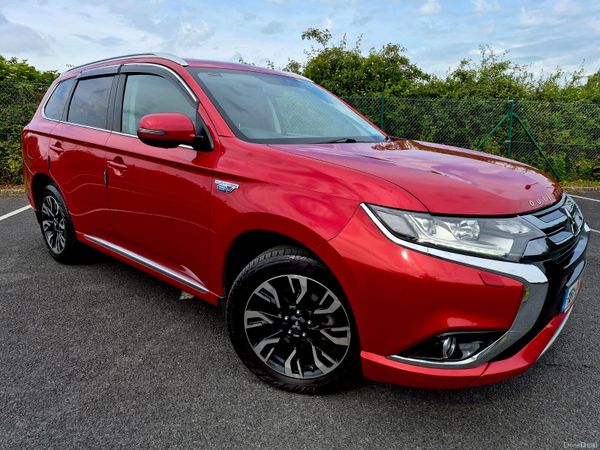 Mitsubishi Outlander SUV, Petrol Plug-in Hybrid, 2016, Red