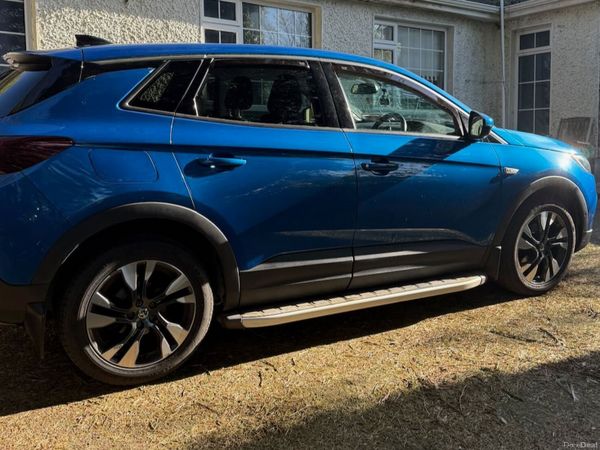 Vauxhall Grandland X Hatchback, Petrol, 2018, Blue