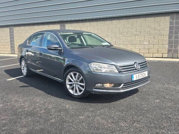 Volkswagen Passat Saloon, Diesel, 2011, Grey