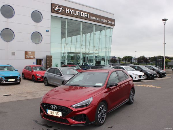 Hyundai i30 Hatchback, Petrol, 2025, Red