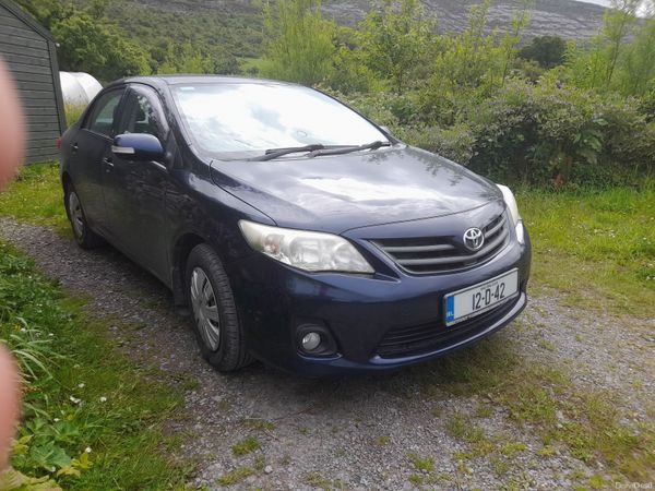 Toyota Corolla Saloon, Petrol, 2012, Blue