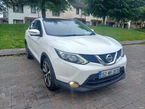 Nissan Qashqai Hatchback, Diesel, 2015, White