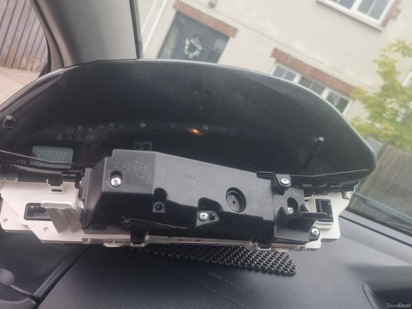 Toyota Yaris Hatchback, Petrol, 2006, Silver