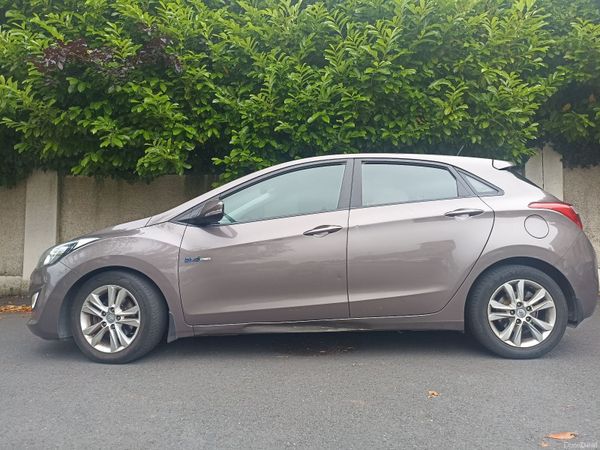 Hyundai i30 Hatchback, Diesel, 2013, Bronze