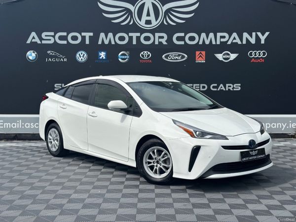 Toyota Prius Hatchback, Petrol Hybrid, 2022, White
