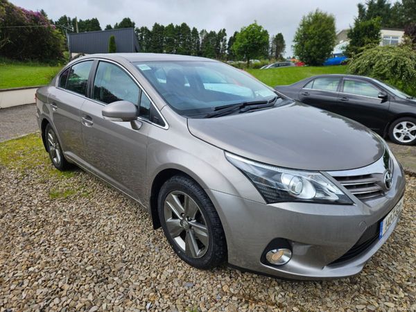 Toyota Avensis Saloon, Diesel, 2014, Bronze