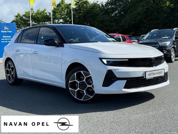 Opel Astra Hatchback, Petrol Hybrid, 2026, White