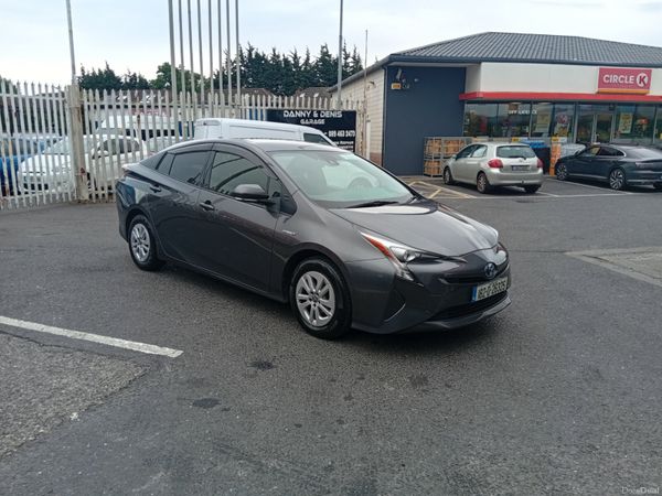 Toyota Prius Hatchback, Petrol Hybrid, 2018, Grey