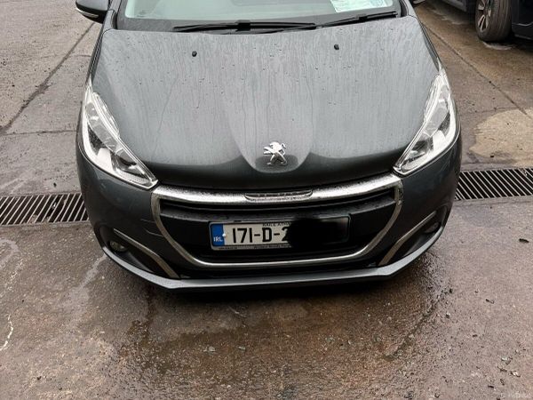 Peugeot 208 Hatchback, Diesel, 2017, Grey