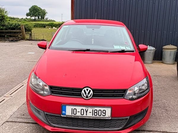 Volkswagen Polo Hatchback, Petrol, 2010, Red