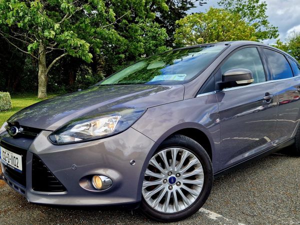 Ford Focus Hatchback, Diesel, 2013, Grey