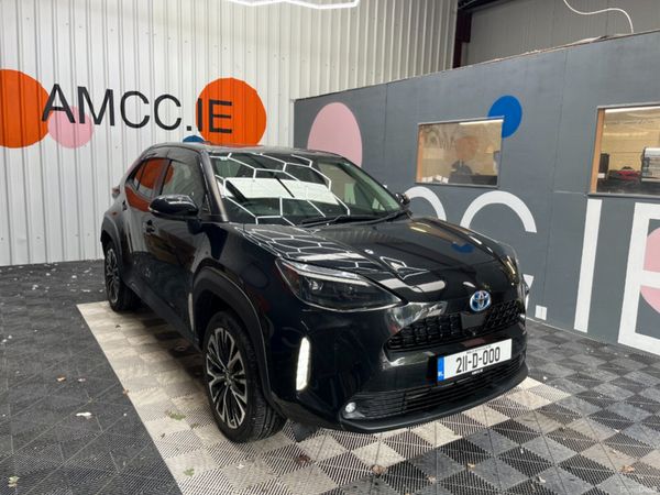 Toyota Yaris Cross SUV, Petrol Hybrid, 2021, Blue