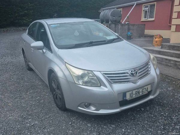 Toyota Avensis Saloon, Diesel, 2010, Silver