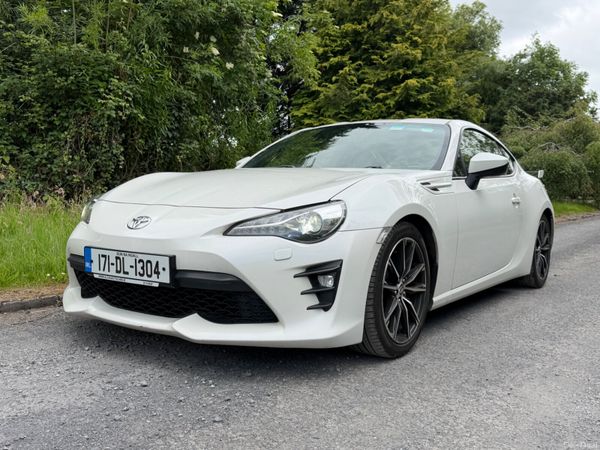 Toyota GT86 Coupe, Petrol, 2017, White