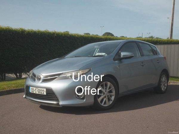 Toyota Auris Hatchback, Diesel, 2013, Blue