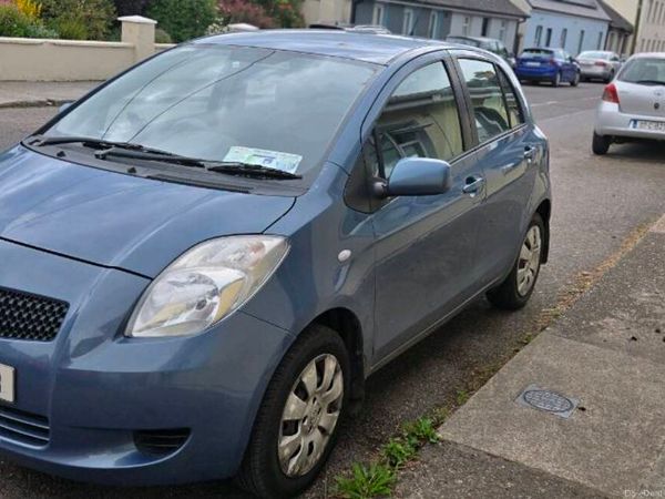 Toyota Yaris Hatchback, Petrol, 2007, Blue