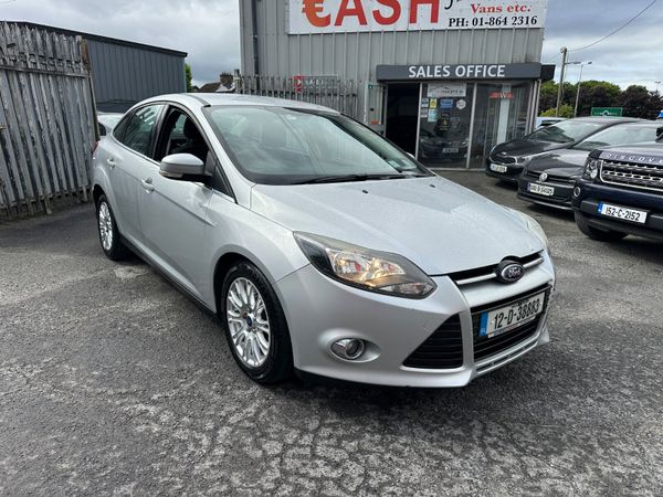 Ford Focus Saloon, Diesel, 2012, Silver