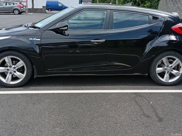 Hyundai Veloster Hatchback, Petrol, 2013, Black
