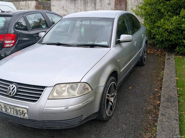 Volkswagen Passat Saloon, Diesel, 2003, Silver