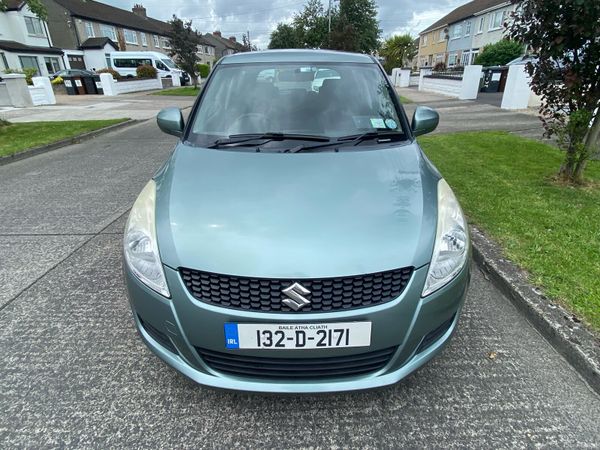 Suzuki Swift Hatchback, Petrol, 2013, Green