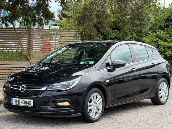 Opel Astra Hatchback, Petrol, 2019, Black