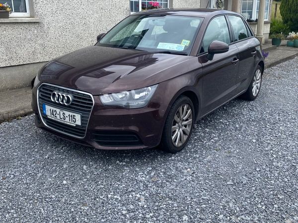 Audi A1 Hatchback, Diesel, 2014, Red