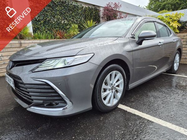 Toyota Camry Saloon, Petrol Hybrid, 2022, Grey