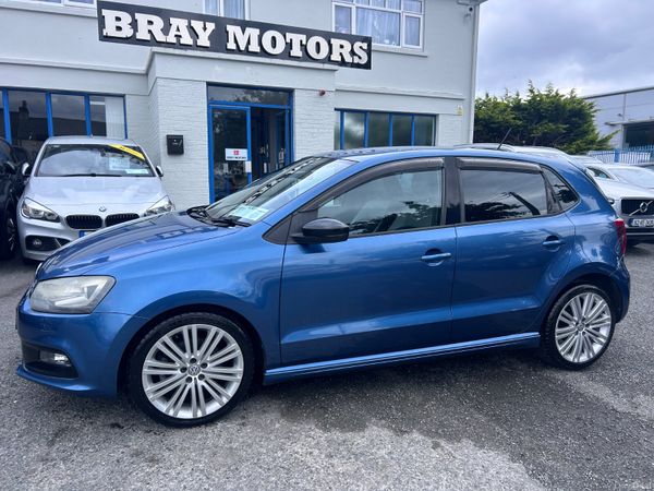 Volkswagen Polo Hatchback, Petrol, 2015, Blue