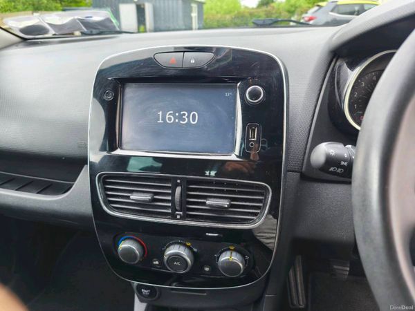 Renault Clio Hatchback, Diesel, 2018, Black