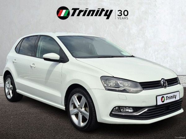 Volkswagen Polo Hatchback, Petrol, 2017, White