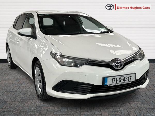 Toyota Auris Van, Diesel, 2017, White